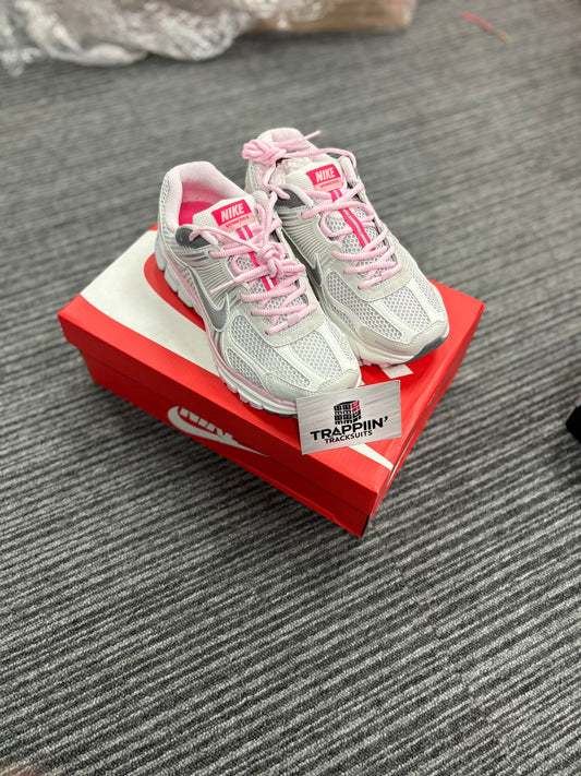 Vomero 5 white/pink